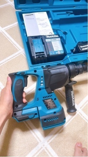 makita 18V ハンマードリルHR244