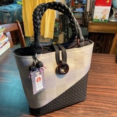 【新品未使用】本場大島紬　ミニトートバッグ　絹　ハンドバッグ　奄美大島