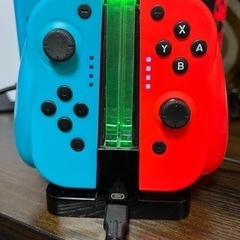 【ジャンク】任天堂 スイッチ コントローラー チャージャーの画像