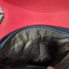 ブラックショルダーバッグの画像