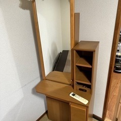 化粧棚、状態は綺麗です。