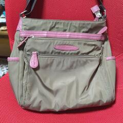 カーキ×ピンク　ショルダーバック