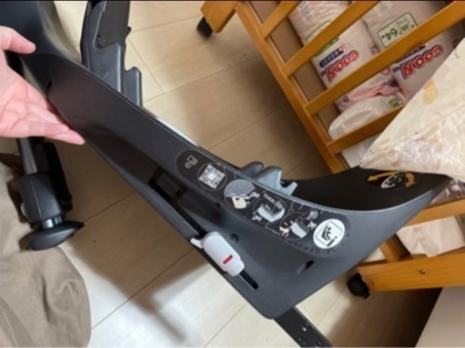 お値下げ中　サイベックスチャイルドシートベース