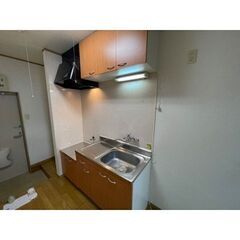 💙💙《1K》東毛呂駅から徒歩2分！駐車場1台税込5,500円(先着順)！フリーレント1ヶ月付き😍敷礼０！ベランダ有り！室内洗濯機置場！収納有り！お風呂＆トイレ別！💙💙 − 埼玉県