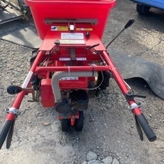 まきっこ　自走式肥料散布機の画像