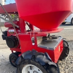 まきっこ　自走式肥料散布機の画像