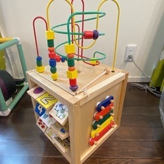 知育玩具　木のおもちゃの画像