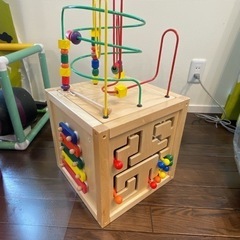 知育玩具　木のおもちゃの画像