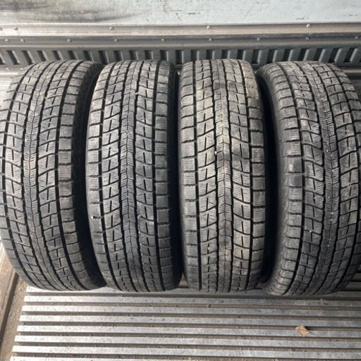 バリ山　DUNLOP SJ8 225/65R17 スタッドレス  タイヤ　2017年製　17インチ