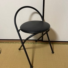 折りたたみ可能！　椅子　ブラック