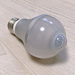 LED電球 人感センサー ４個セットの画像