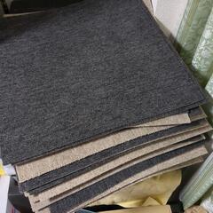 〆め。ゴム面カーペット50✕50㌢20枚