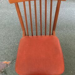 古いダイニングチェア
