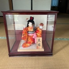 日本人形