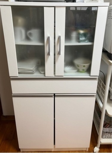 一人暮らし　食器棚