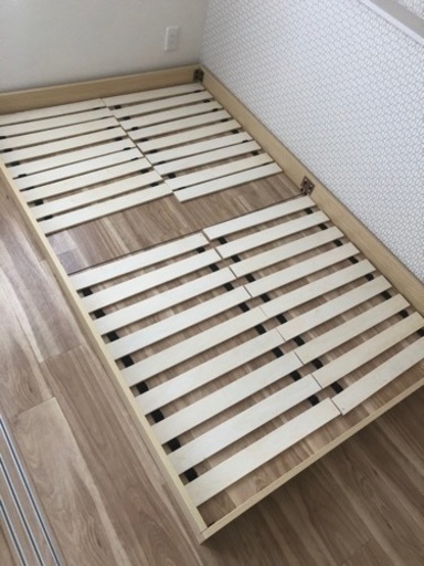 セミダブルのベット　値下げしました！　早い者勝ちです