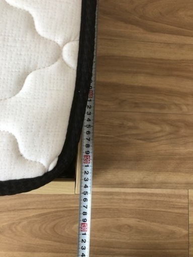 セミダブルのベット　値下げしました！　早い者勝ちです