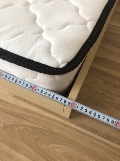 セミダブルのベット　値下げしました！　早い者勝ちです