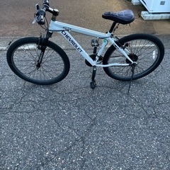 シボレークロスバイク変速機能付き！！なかなかカッコいいです^ - ^すぐ乗れますの画像