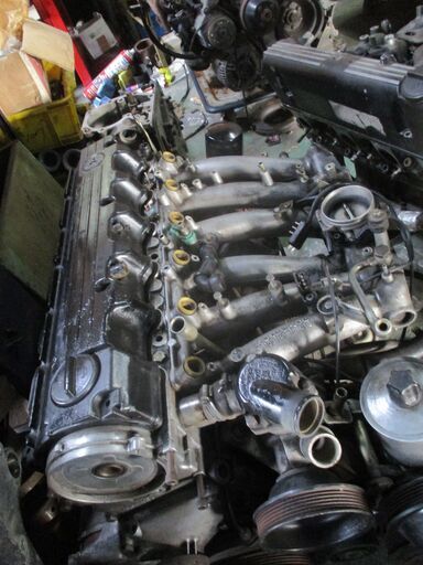 メルセデス―ベンツ126-300SEエンジンコンプリート販売