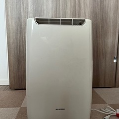 （交渉中）これからの季節に❗️アイリスオーヤマ除湿機（3〜5畳）の画像