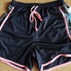 吸水速乾 ショートパンツ 未使用品