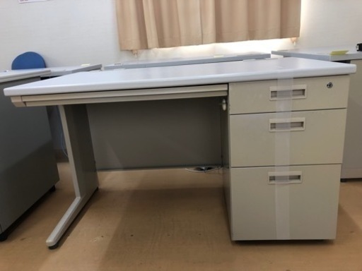 事務用デスク＋椅子