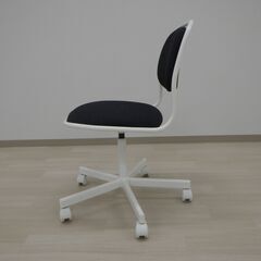 デスクチェア（白パイプ）【小金井市民限定】※新規優先（小金井市再生家具）品番：06-01-03の画像