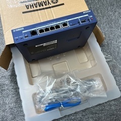 ルーター　RTX830の画像