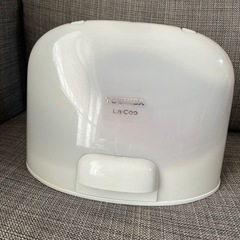 TOSHIBAコードレススチームアイロンの画像