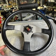 JA11 ジムニー用　MOMOハンドル　ボス付き