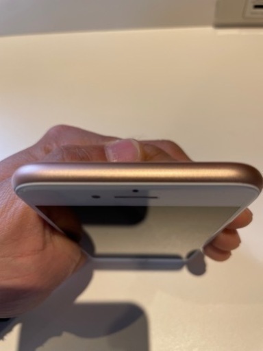 iPhone8 ピンクゴールド64GB SIMロック有り（ドコモ）