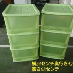 お取引き中です！収納ケース　1個500円　緑　中古の画像