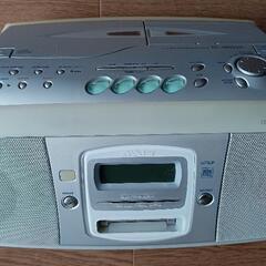9月18日いっぱいで廃棄です【差し上げます】ビクター  CD－M...