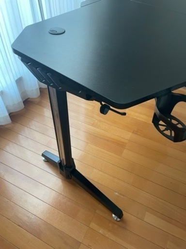 ゲーミングデスク　140cm×65cm