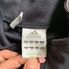 adidas ジャージ上下の画像
