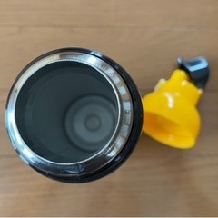 水筒　500  マグボトル　ホルダーが付いたカバー付き 　ステンレス  　の画像