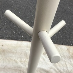 引渡済　工具不要　簡単組み立て　ポールハンガー　白の画像