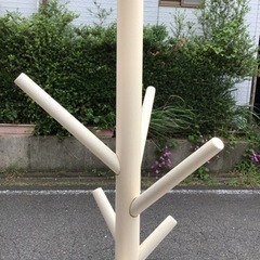 引渡済　工具不要　簡単組み立て　ポールハンガー　白の画像