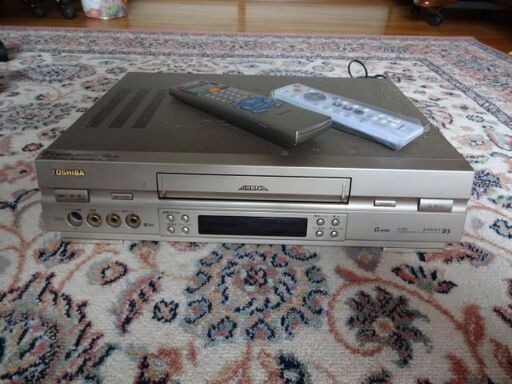 東芝　VHSレコーダー　A-SB9