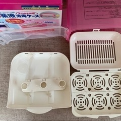 【美品】ピジョン　電子レンジスチーム&薬液消毒ケースの画像