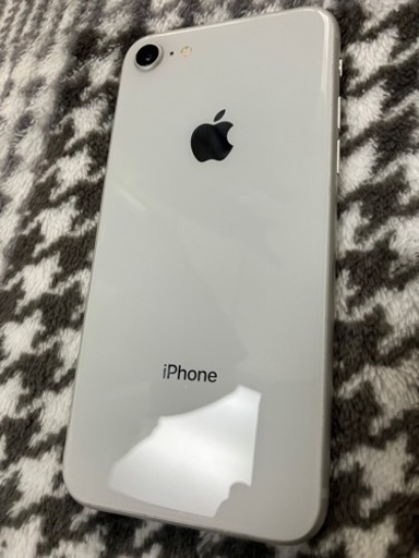 ☆早い者勝ち☆良品　iPhone 8 Silver 64 GB Softbank