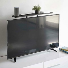 テレビ上、裏ラックの画像