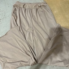 中古 ベージュパンツ