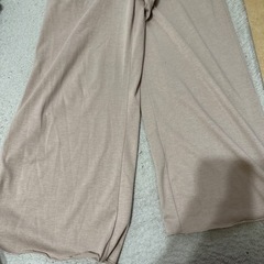 中古 ベージュパンツの画像