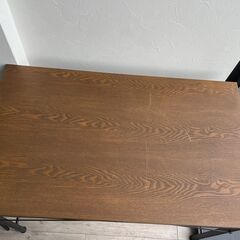テーブルを無料でお譲りします。
