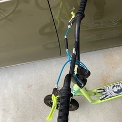 スクーターバイクキックボードブレーキ付きの画像