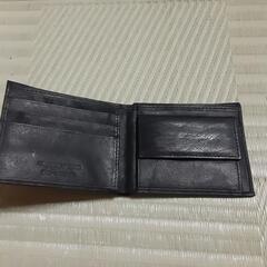 ２つ折り財布　本革　黒色　未使用の画像