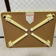 お子様用　ピカチュウ折り畳みテーブルの画像