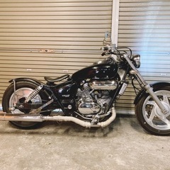 ホンダ　マグナ250 配送可能　支払いは現金or振り込みも可能　黒カスタムの画像